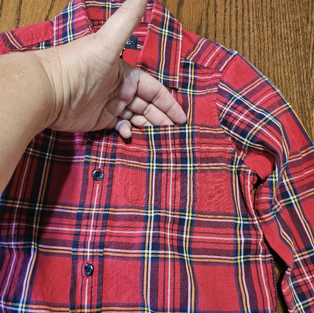 Children's Place Red Plaid Button Down shirt Size S (5/6)
